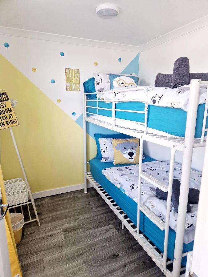 Kidwelly Chalet Ty Lilli Wen Sleep 6 מראה חיצוני תמונה
